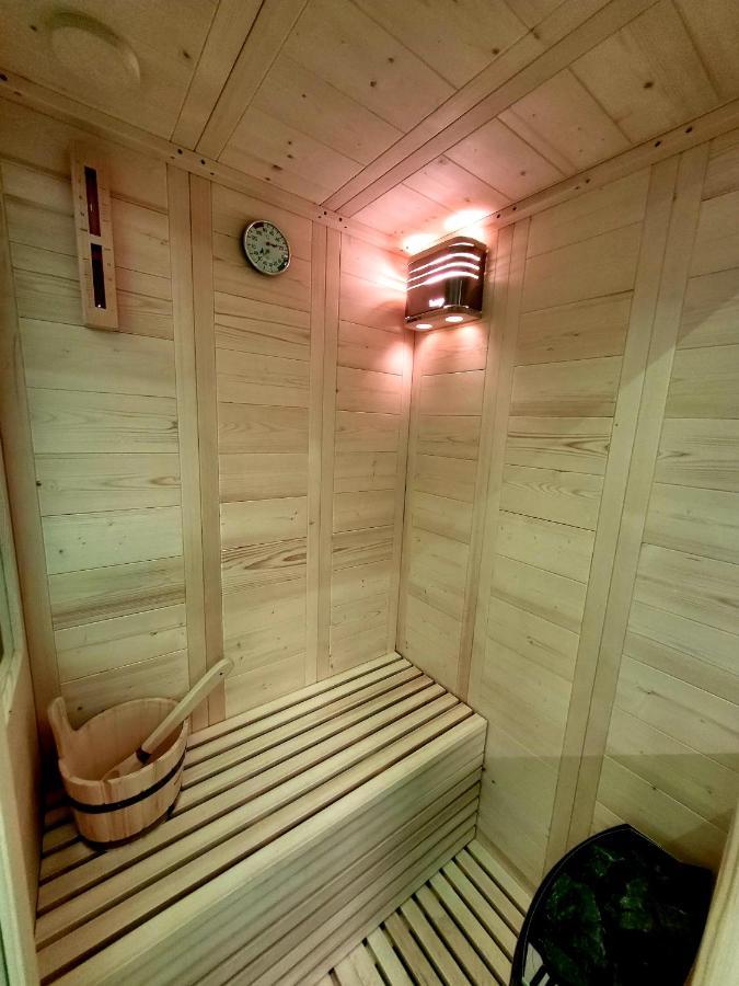 ROMANTIC DELUXE SVITE wise Jacuzzi&Sauna Athen Exterior foto